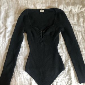 Abercrombie long sleeve sweetheart hardware bodysuit